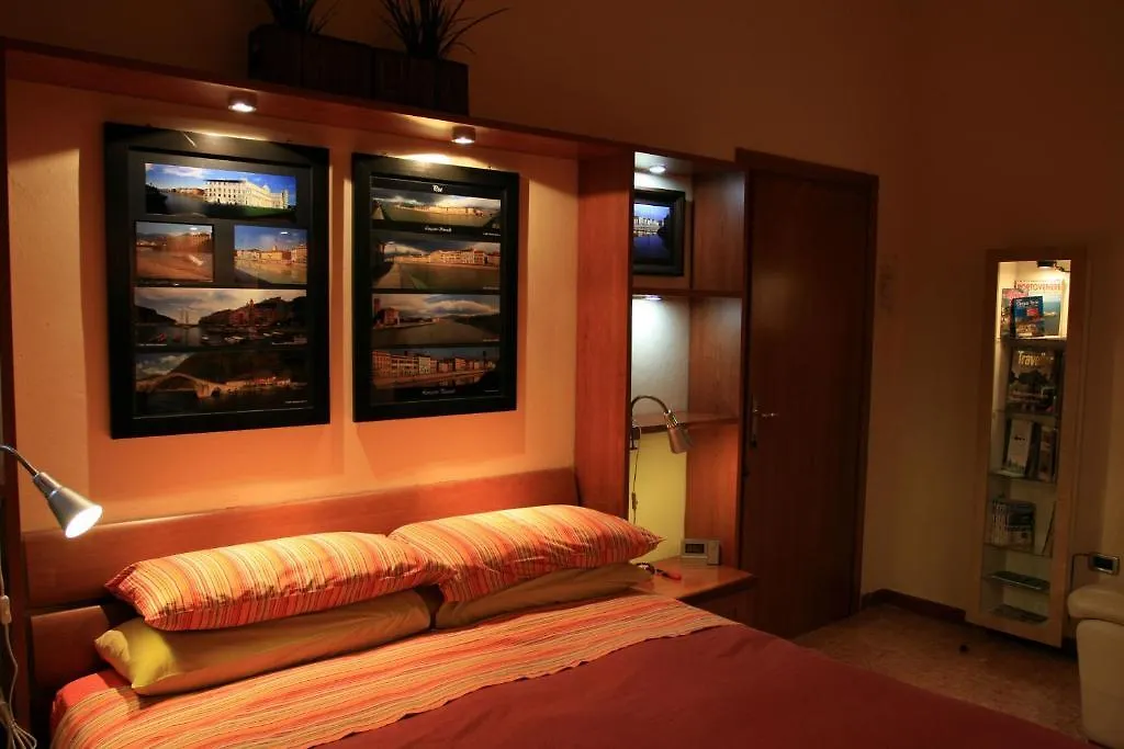 B&B Tuscany Gallery Pisa Bed & Breakfast
